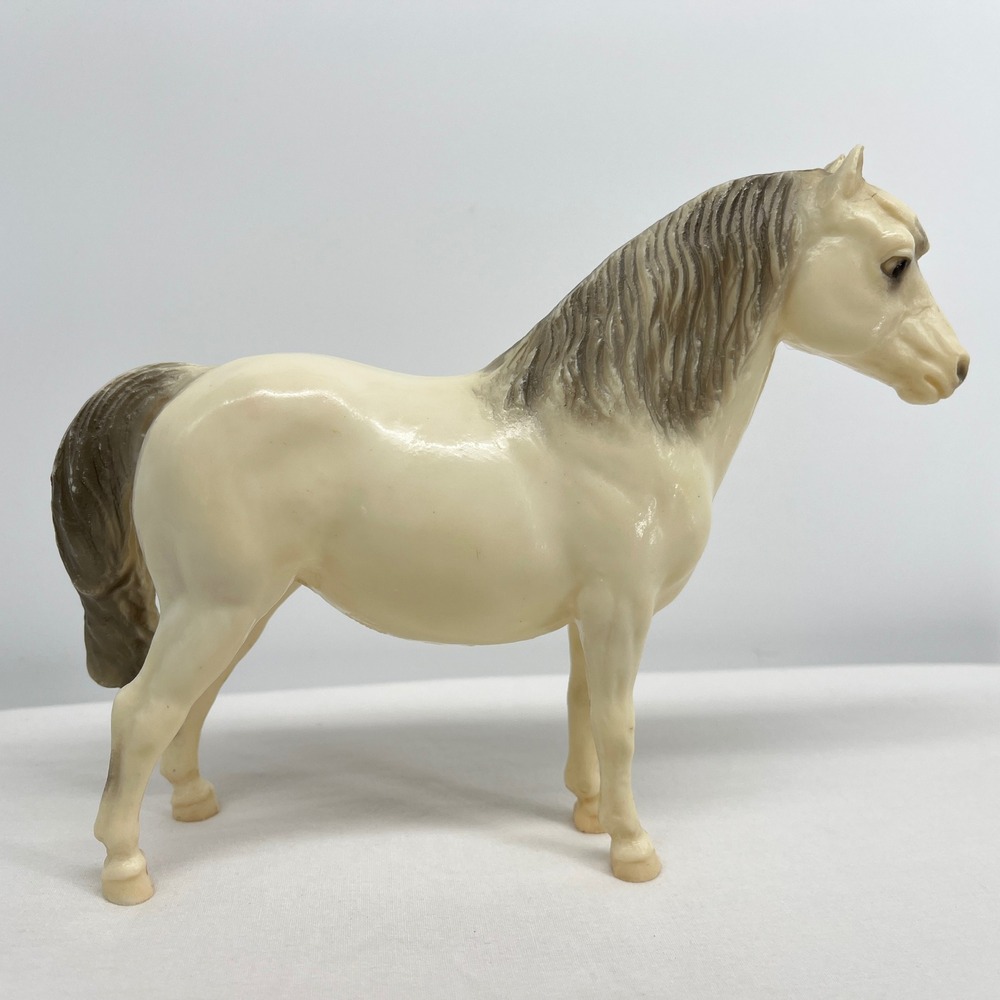 Vintage 1960s Breyer Shetland Pony #25 - Signed CHess - Alabaster - No USA stamp